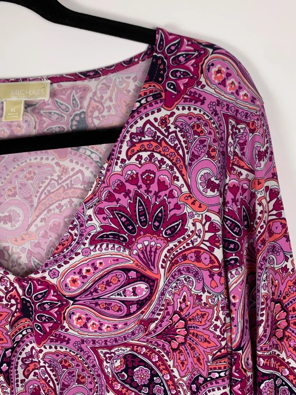 Michael Kors Women’s Top Pink Paisley V Neck Split Sleeve Gold Hardware